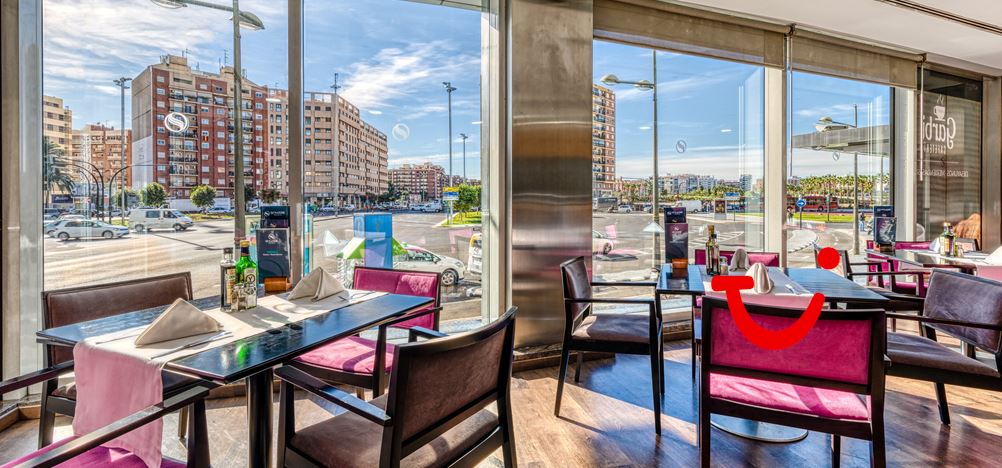 Senator Parque Central