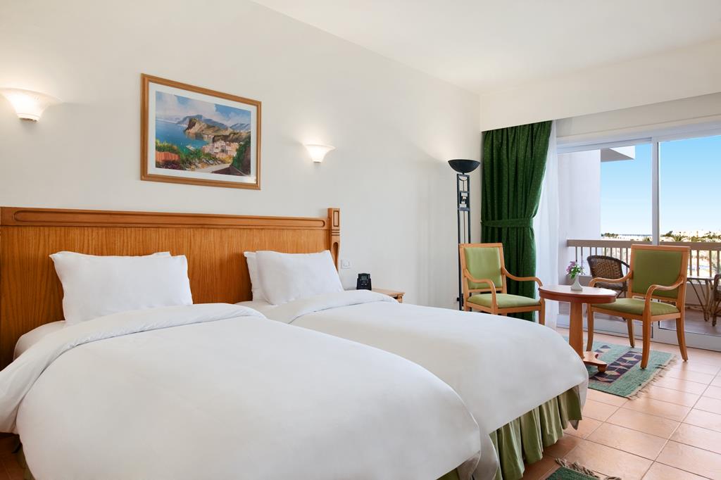 hilton-hurghada-long-beach-resort