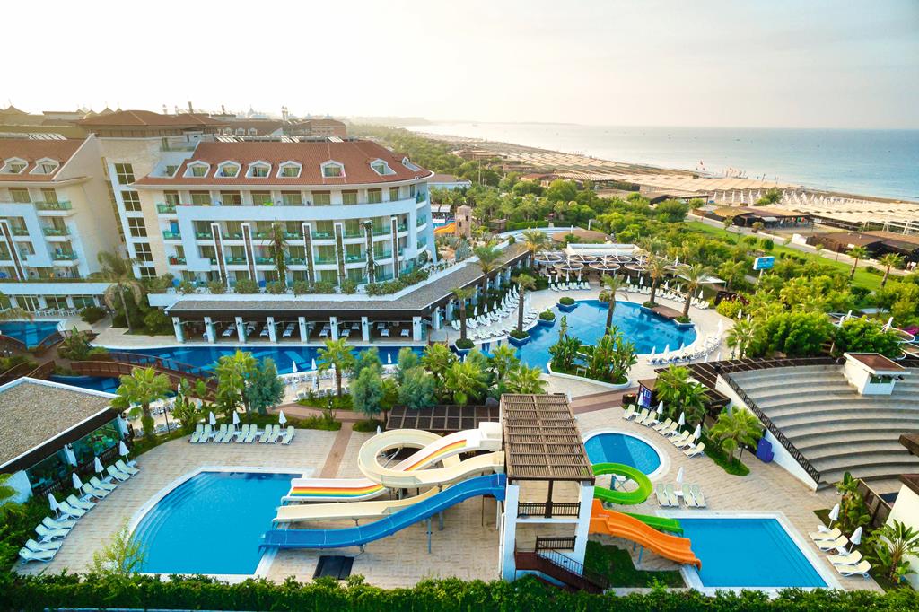 Online bestellen: Sunis Evren Beach Resort & Spa