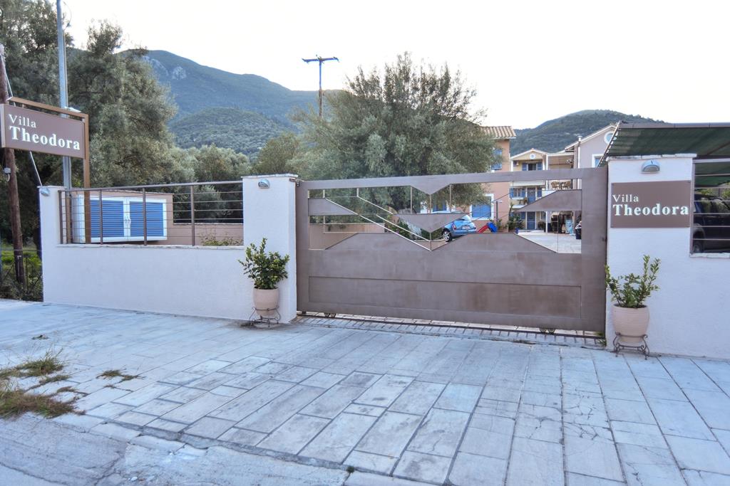villa-theodora