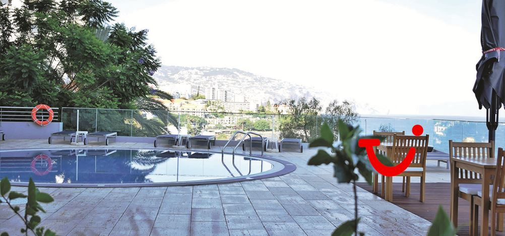 Madeira Regency Cliff