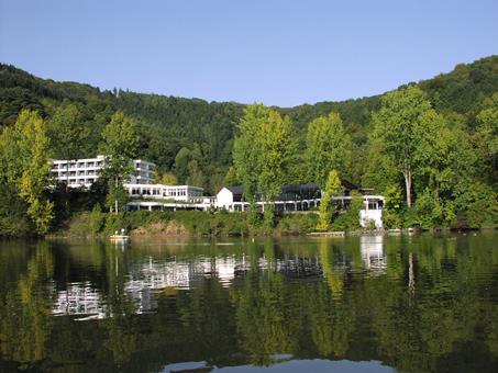 8-daagse Autovakantie naar Eifel bij Dorint Seehotel & Resort
