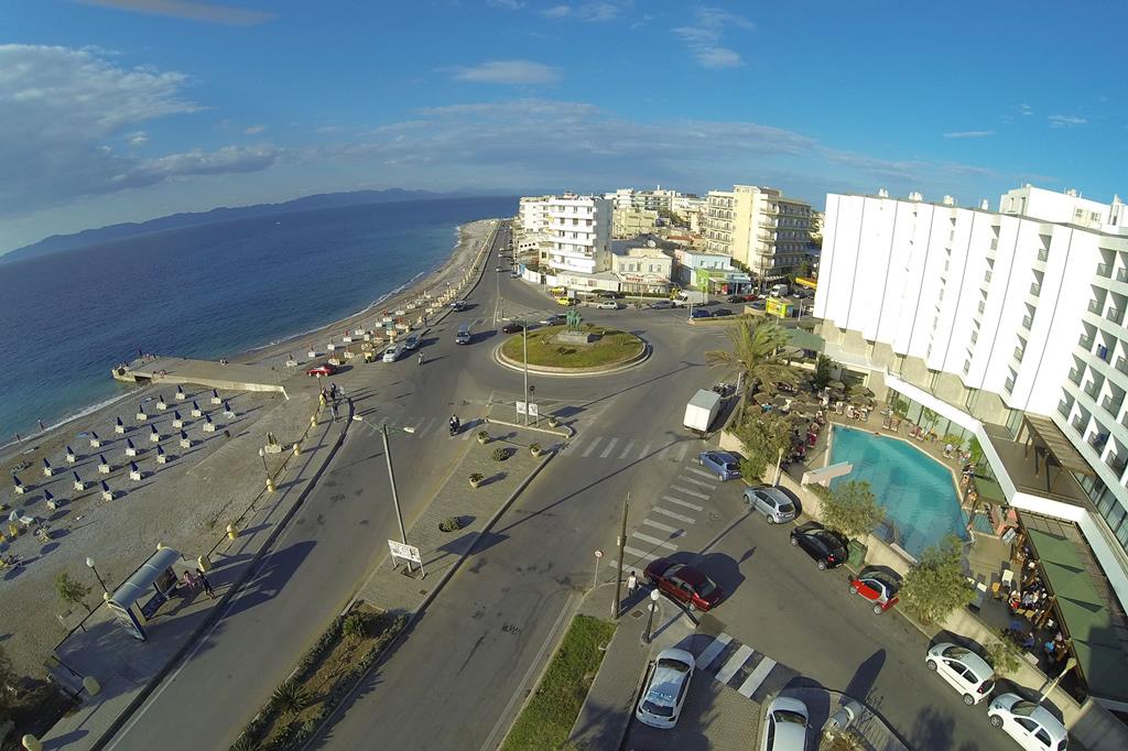 blue-sky-city-beach