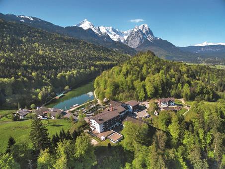 Riessersee Hotel Duitsland Beieren Garmisch Partenkirchen sfeerfoto groot