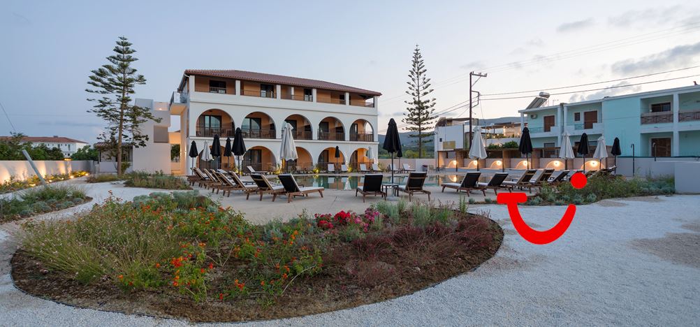 Serenity Luxury Hotel Agrilia