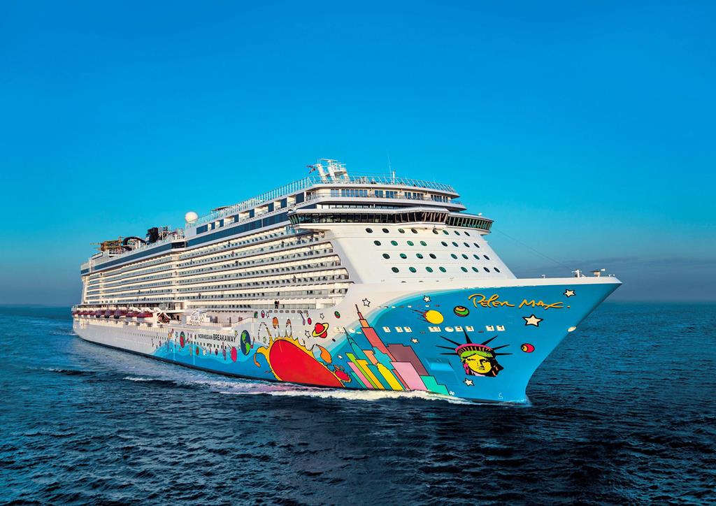 10-dg-cruise-west-mid-zee-norwegian-breakaway