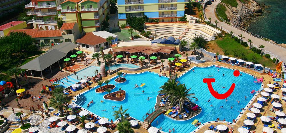 Eri Beach & Village