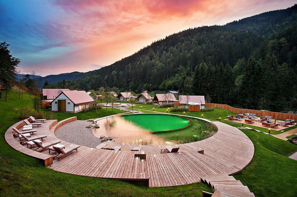 Online bestellen: Herbal Glamping Resort Ljubno