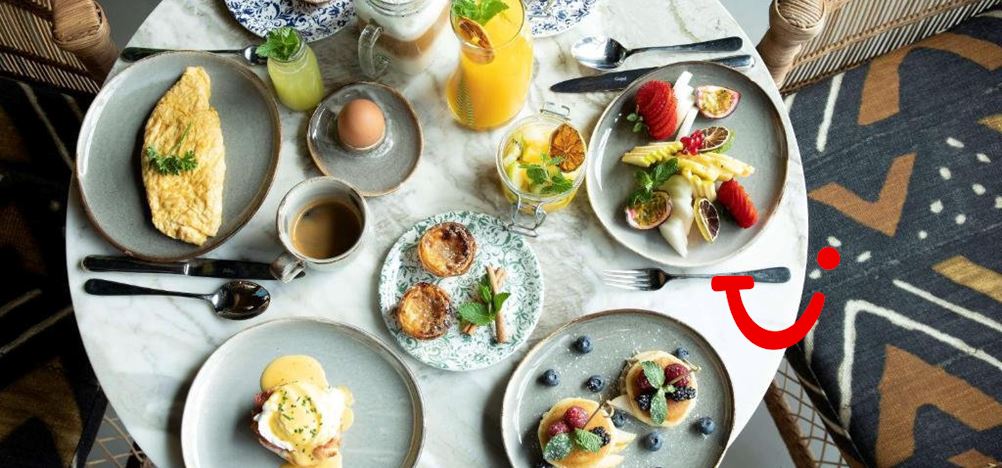 Se Catedral - Tapestry Collection by Hilton