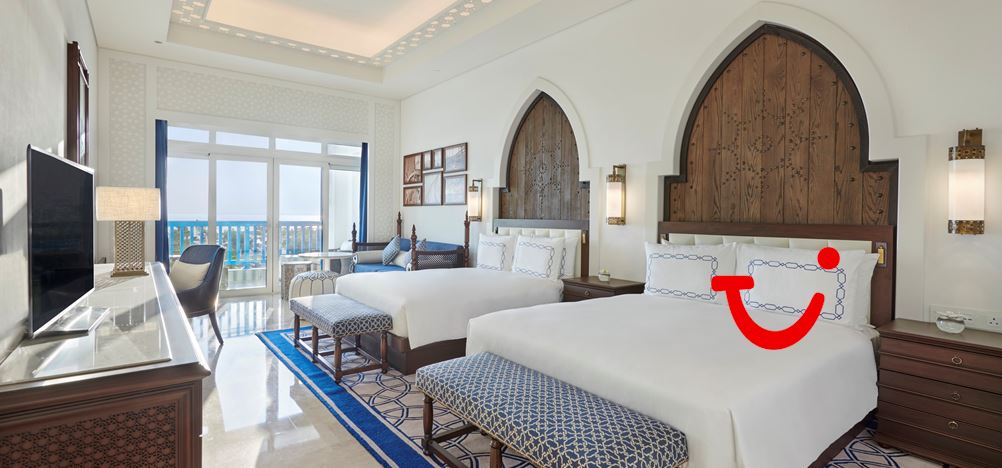 Hilton Salwa Beach Resort & Villas