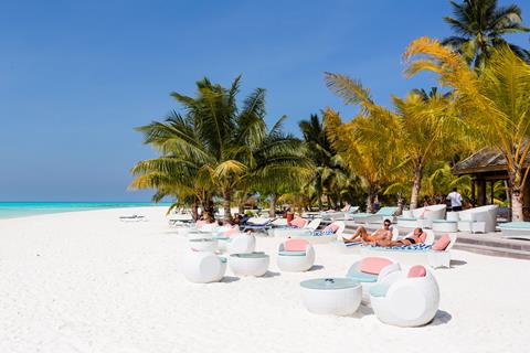 Korting zonvakantie Malediven 🏝️ Meeru Island Resort & Spa 9 Dagen  €1789,-