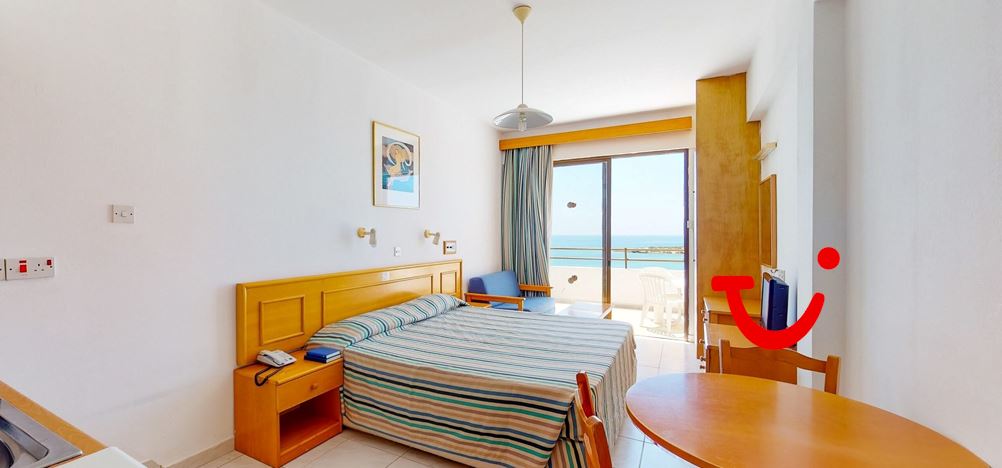 Corallia Beach Hotel Apartments