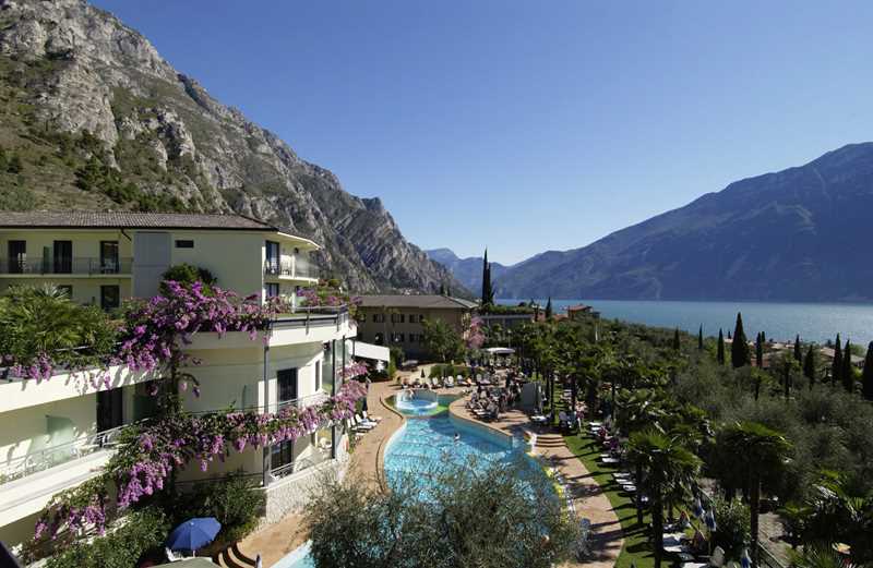 Hotel Royal Village Gardameer Limone Sul Garda Italie Tui