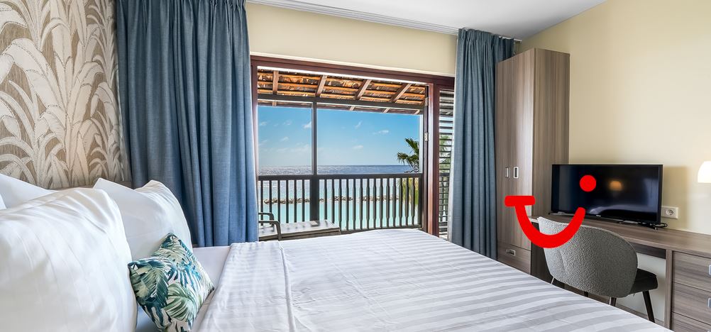 LionsDive Beach Resort