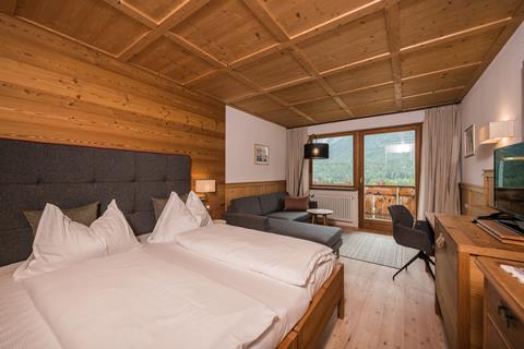 Veel korting skivakantie Dolomieten ❄ 8 Dagen logies Berghotel Sexten