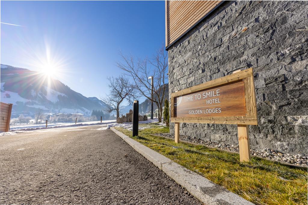 tui-time-to-smile-golden-lodges-rauris