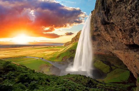 13-daagse Vakantie naar 13 dg cruise IJsland en Verenigd Koninkrijk in Austurland