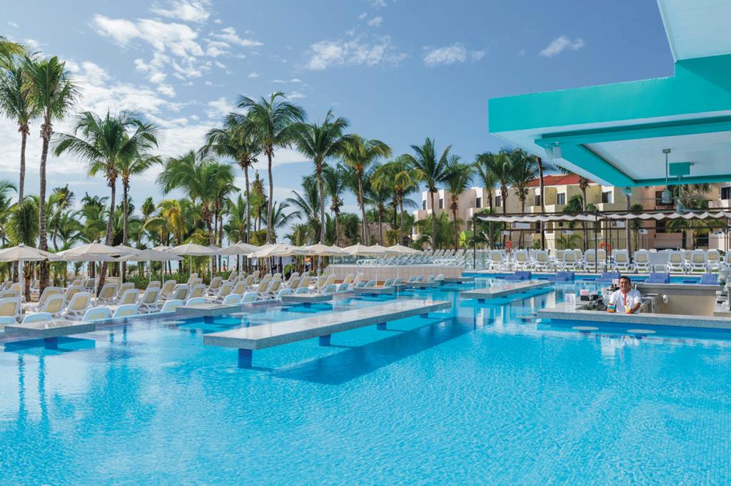 Online bestellen: Hotel Riu Playacar