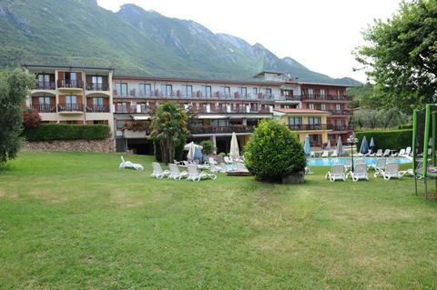 Dagdeal vakantie Gardameer 🚗️ 4 Dagen logies ontbijt Val di Monte