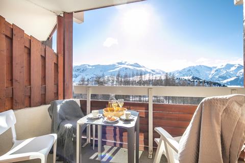 Appartement 4* Alpe d'Huez Grand Domaine € 673,- 【hond is welkom, restaurant(s), zwembad, sauna】