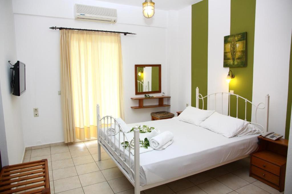 nikos-apartments