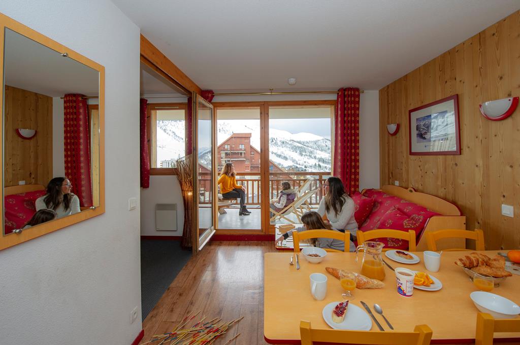 Skiën 3* Frankrijk € 284,- 【eigen vervoer】
