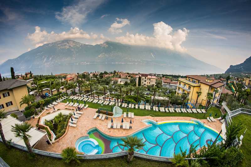 Hotel Royal Village Gardameer Limone Sul Garda Italie Tui
