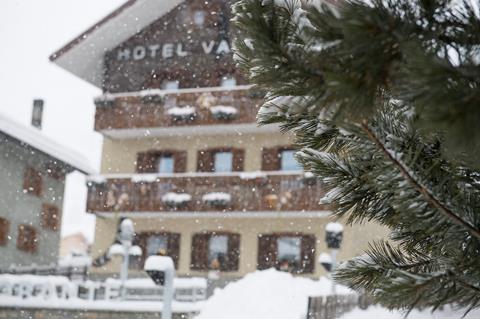 Vroege vogels korting wintersport Dolomieten ⭐ 8 Dagen logies Valtellina