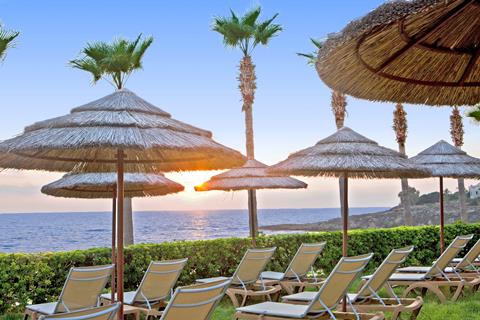 Vakantie 4* all inclusive adults only West Cyprus € 912,- ▷ relaxed samen weg