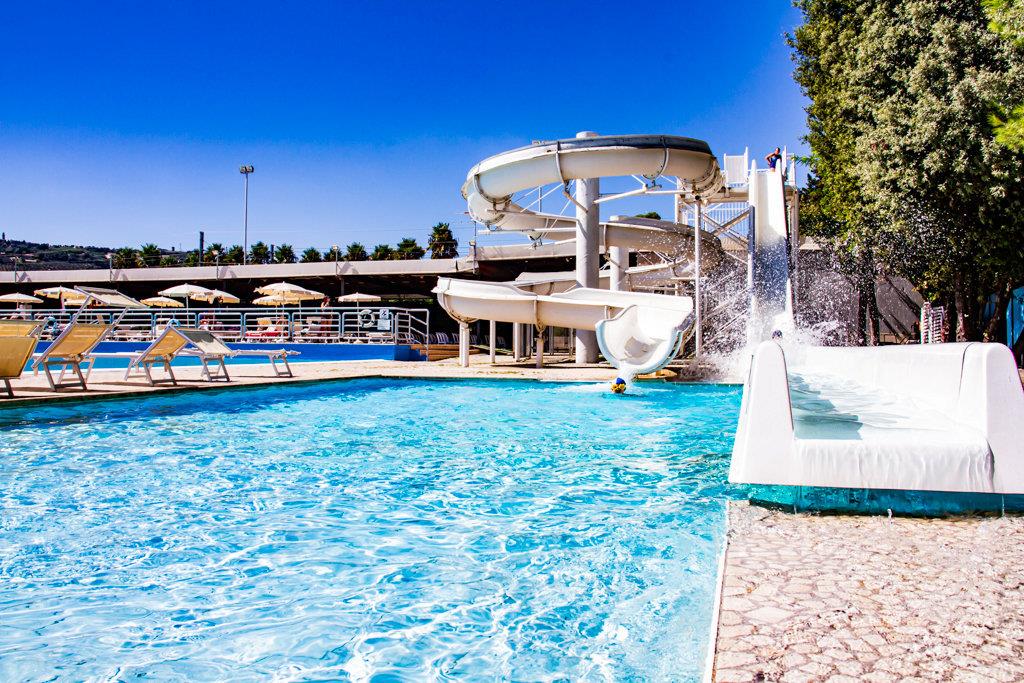 Online bestellen: Village Lido D'Abruzzo