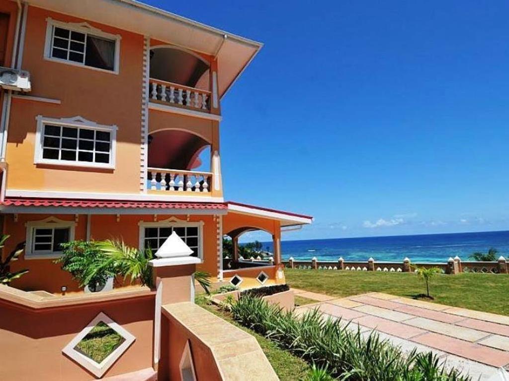 Au Fond de Mer View impressie