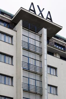 AXA