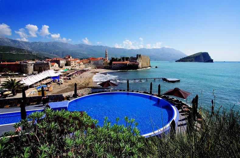 Avala Beach Resort