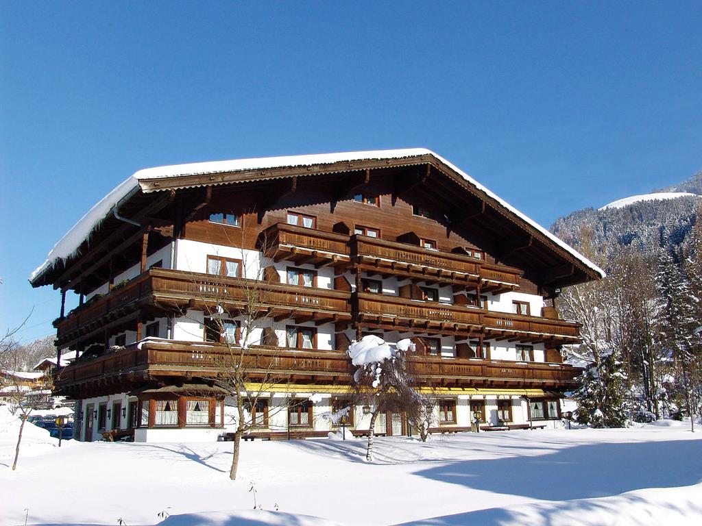 Toeren 4* St Johann in Tirol - Oostenrijk € 714,- | inclusief skipas