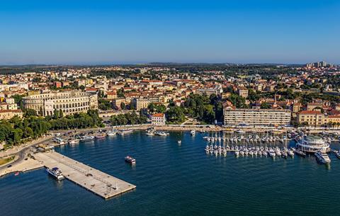 Fly Drive Pula