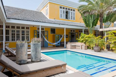 Boutique Hotel 't Klooster Curacao Curacao Willemstad sfeerfoto groot