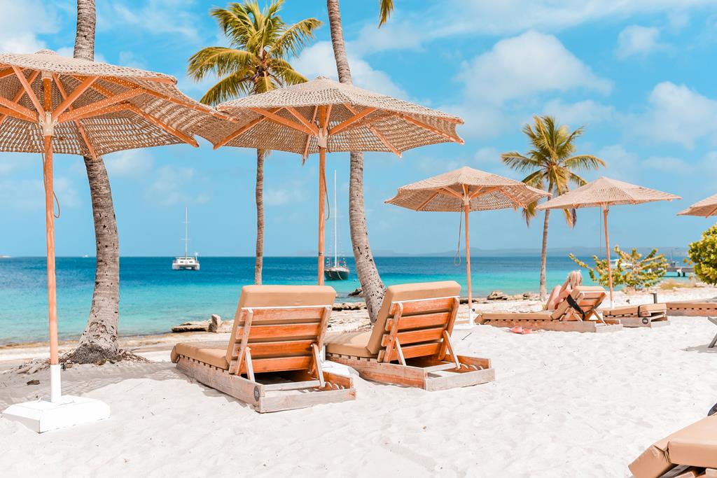 time-to-smile-chogogo-dive-beach-resort-bonaire