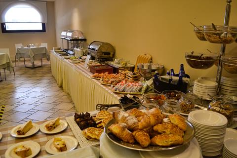 Top autovakantie Gardameer ⏩ 4 Dagen logies ontbijt AHG Donna Silvia Hotel Wellness & SPA