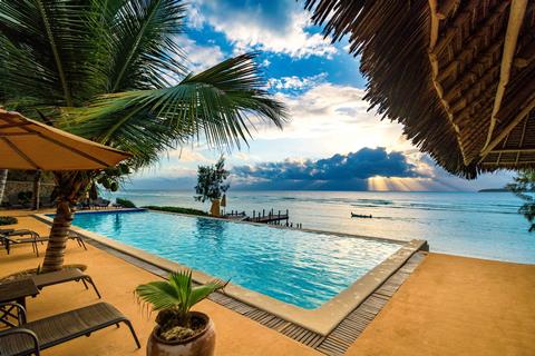 Sunshine Marine Lodge Tanzania Zanzibar Muyuni Beach sfeerfoto groot