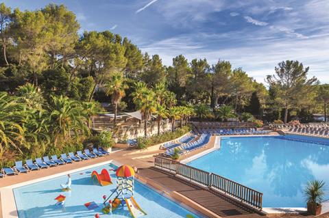 Holiday Green Resort & Spa Holiday Green Resort & Spa