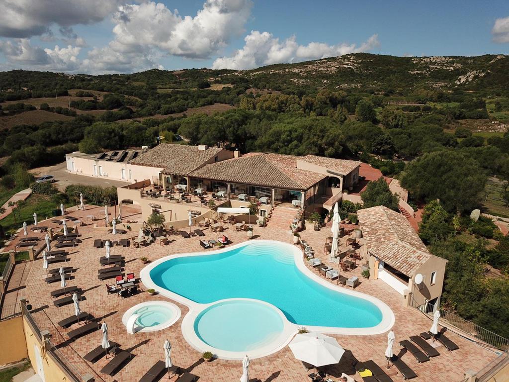 Online bestellen: Agriturismo Montebelli Country Resort