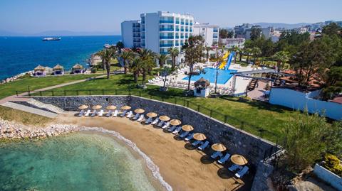 Le Bleu Hotel Resort