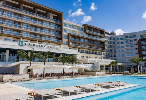 embassy-suites-by-hilton-aruba-resort