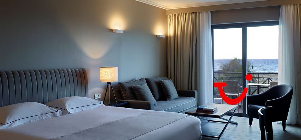 Pelagos Suites & Spa