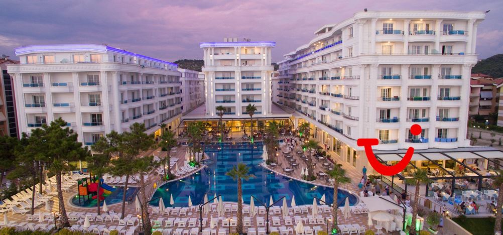 Grand Blue Fafa Resort