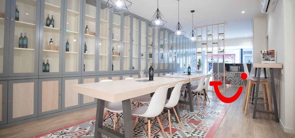 Almada Wine House