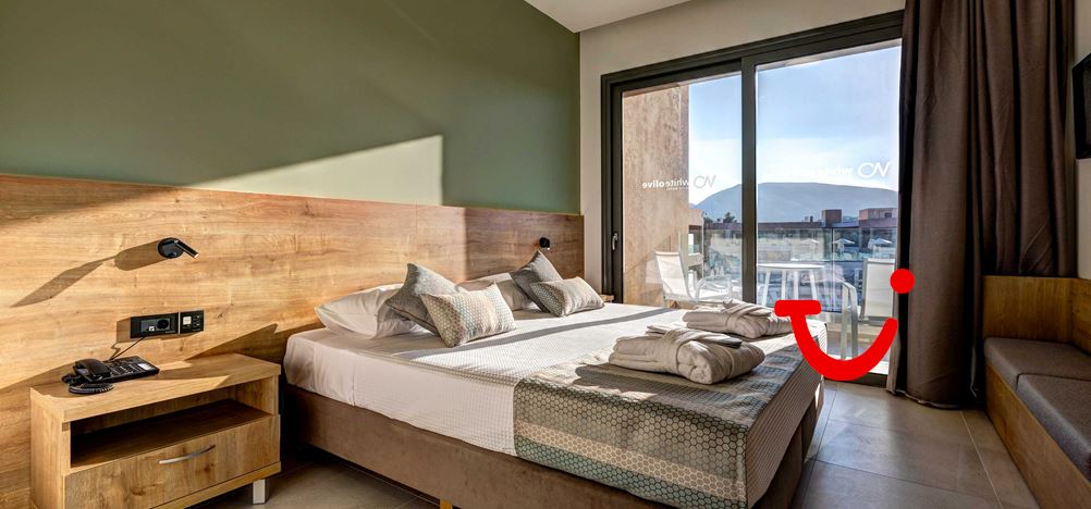 White Olive Elite Laganas