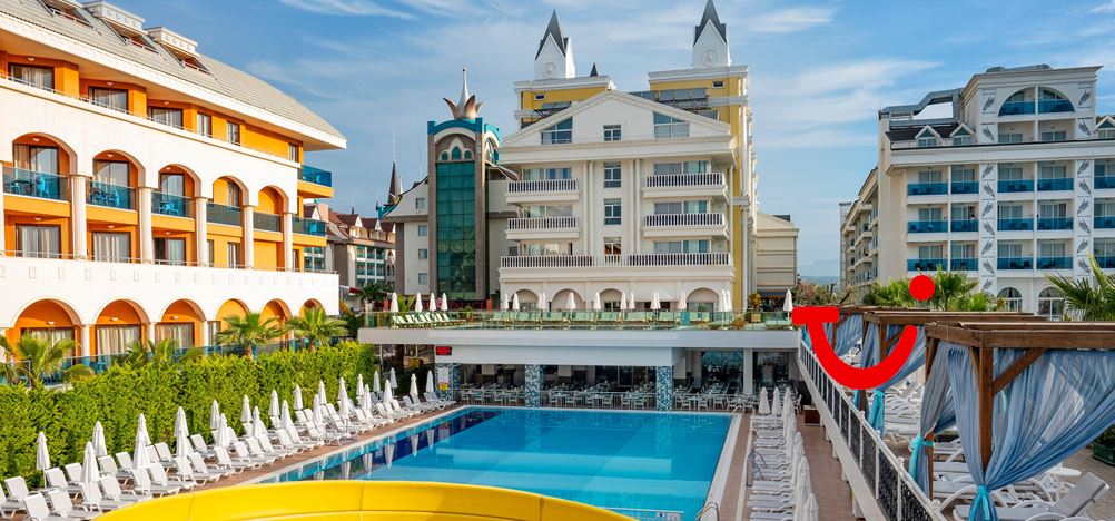 Dream World Resort & Spa