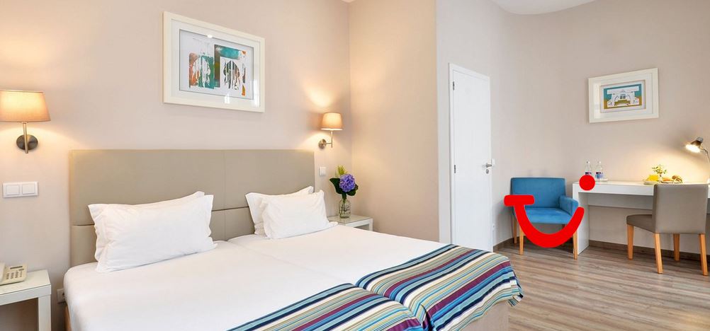 Porto Domus Hotel
