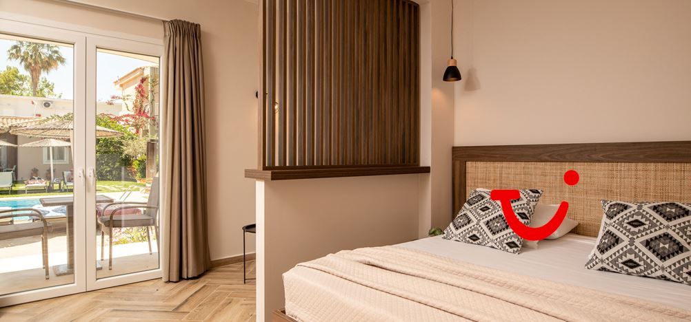 Aeolos Boutique Hotel & Suites